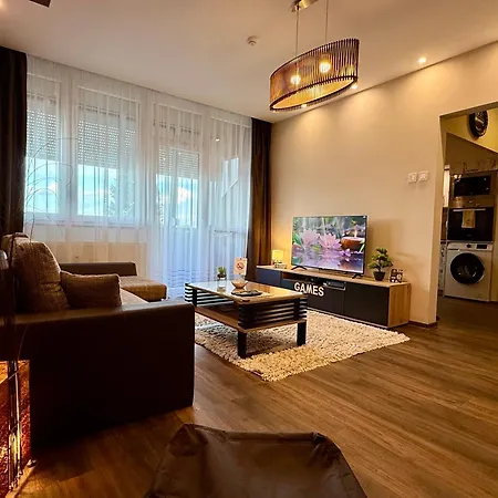 Edge Hideaway Апартаменты Надьканижа